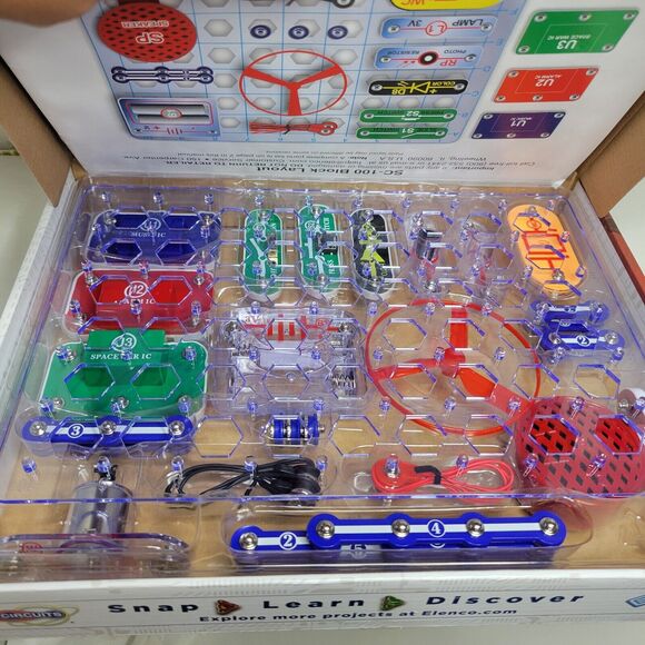 ELENCO Snap Circuits Jr. 100 Experiments Electronics Discovery Kit - Picture 7 of 7